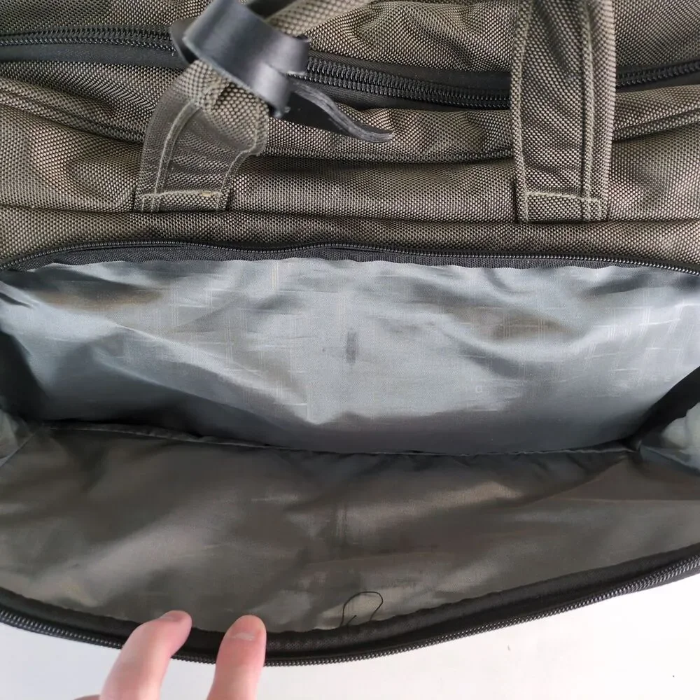 Kenneth Cole Reaction Brown Travel Luggage Duffle Bag Carry-On 19x11x10
